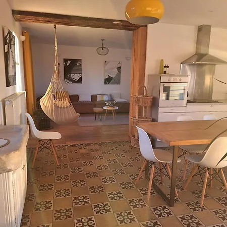 Maison De La Vaux *